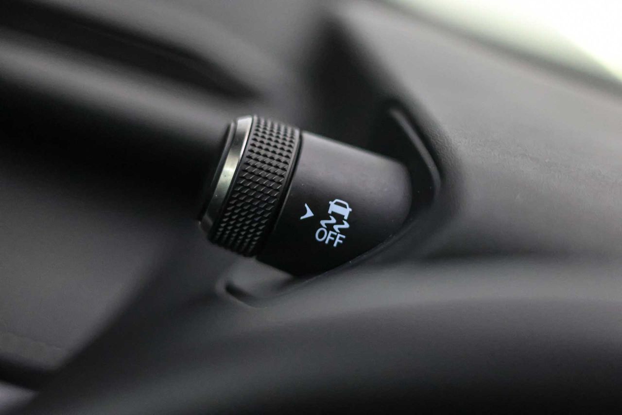 Lexus UX 2.0 250h Business - Foto 40