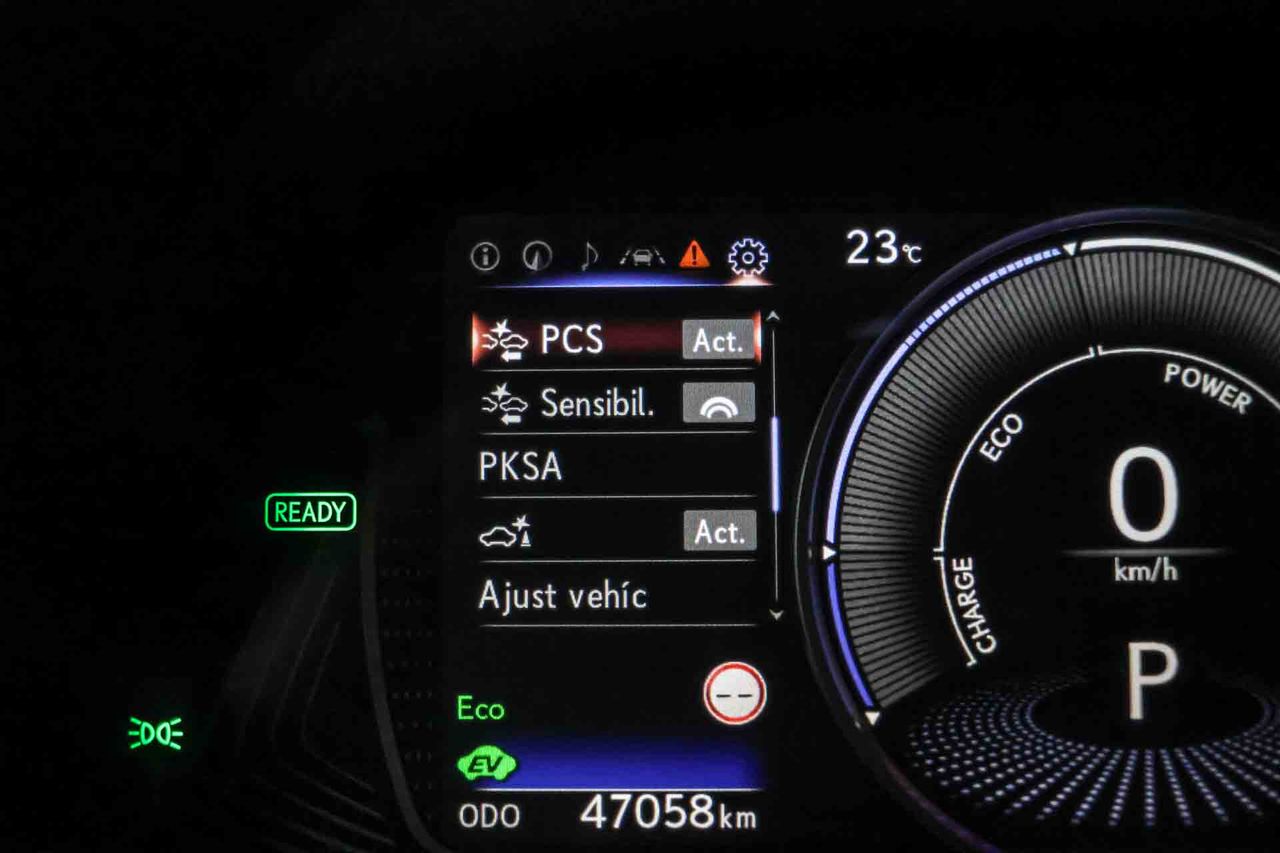 Lexus UX 2.0 250h Business - Foto 67