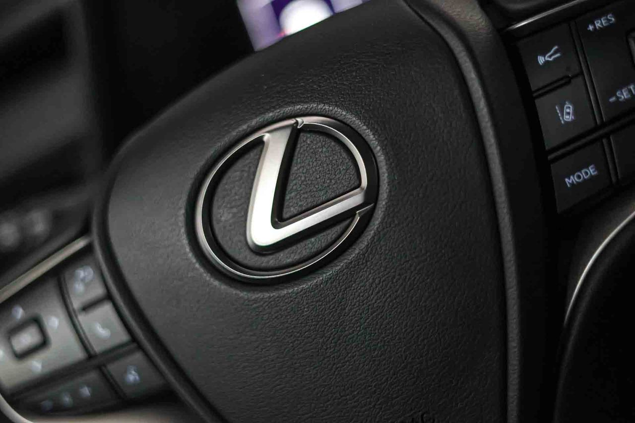 Lexus UX 2.0 250h Business - Foto 35