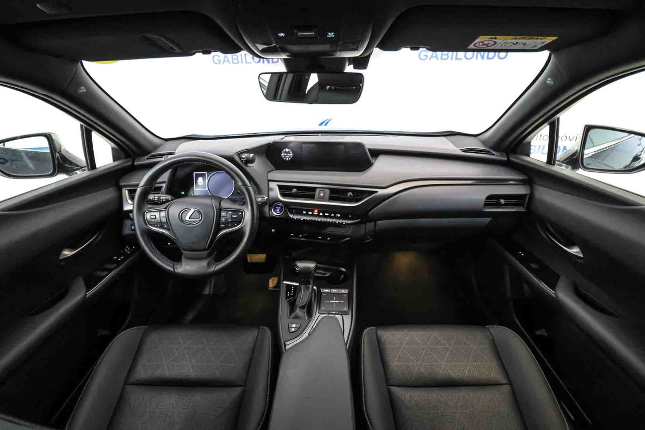 Lexus UX 2.0 250h Business - Foto 33