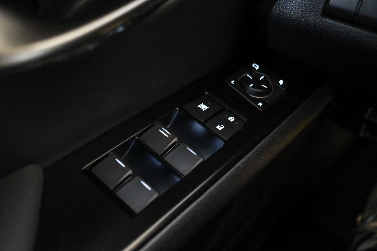 Lexus UX 2.0 250h Business - Foto 32