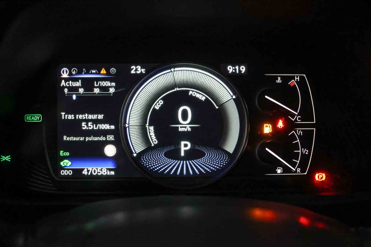Lexus UX 2.0 250h Business - Foto 42
