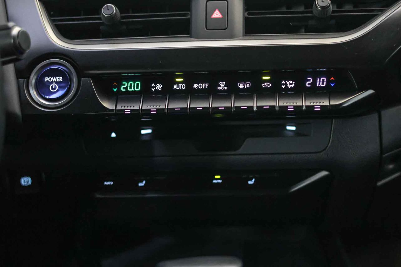 Lexus UX 2.0 250h Business - Foto 49