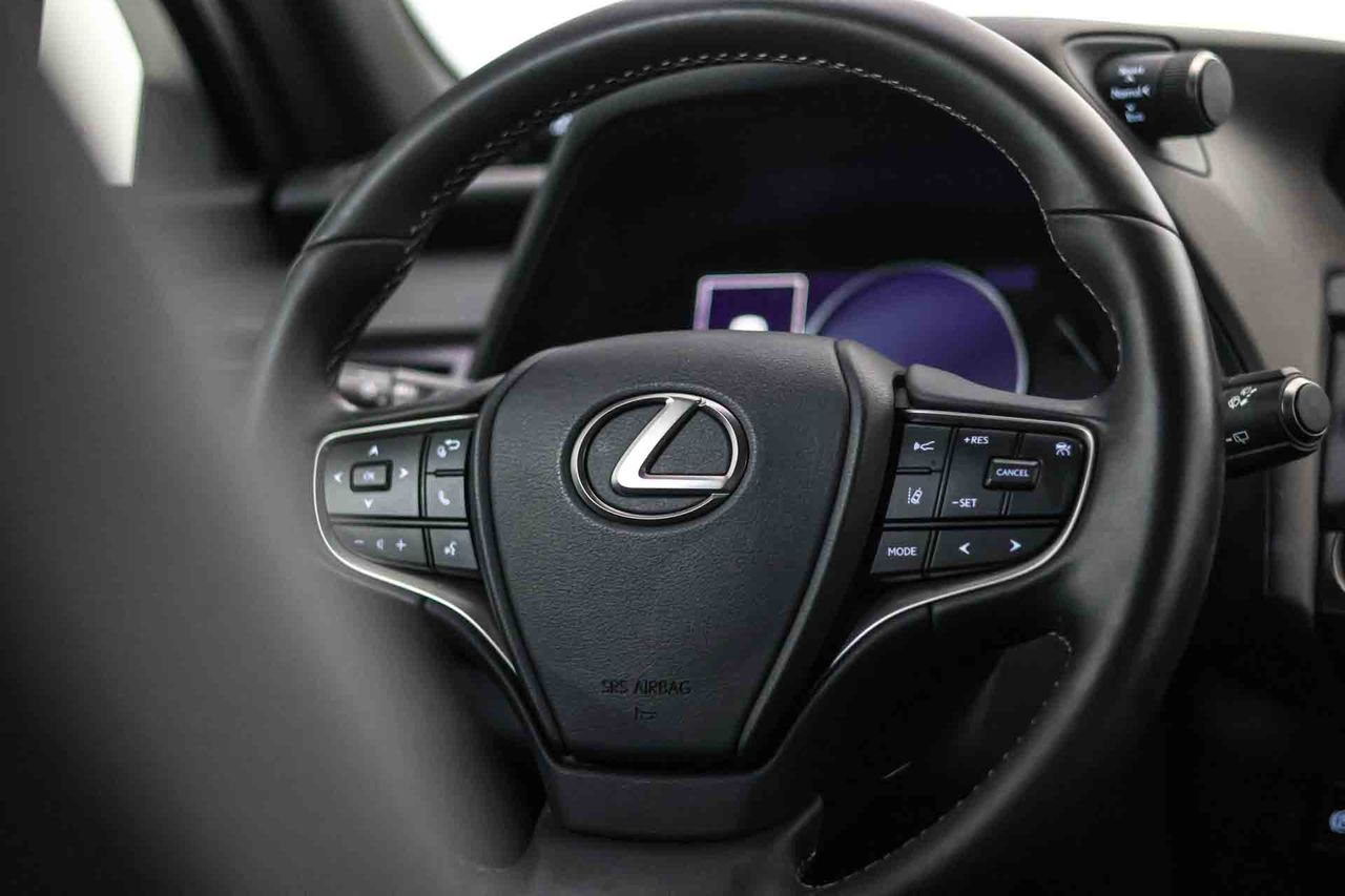 Lexus UX 2.0 250h Business - Foto 34