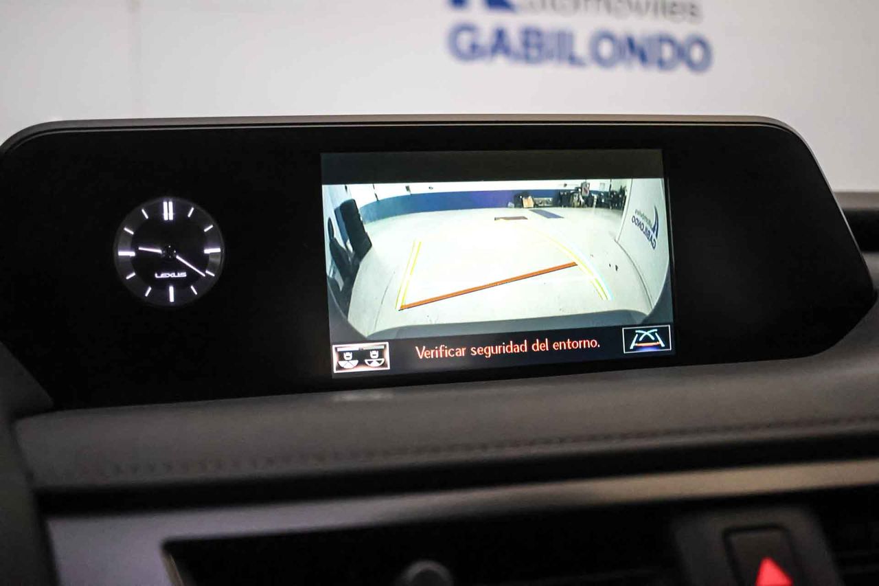 Lexus UX 2.0 250h Business - Foto 62