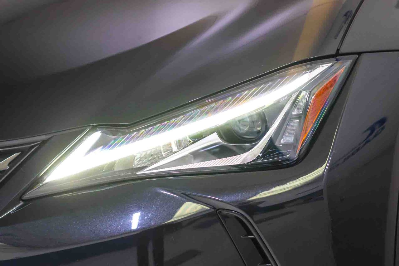Lexus UX 2.0 250h Business - Foto 16