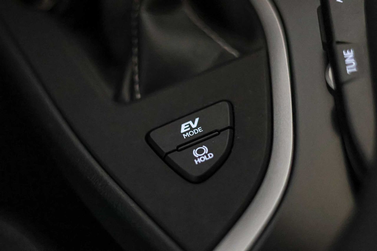 Lexus UX 2.0 250h Business - Foto 45