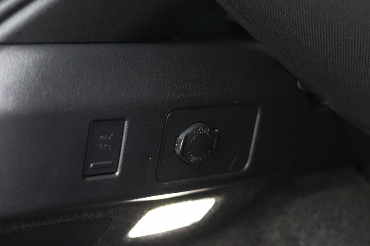 Lexus UX 2.0 250h Business - Foto 53