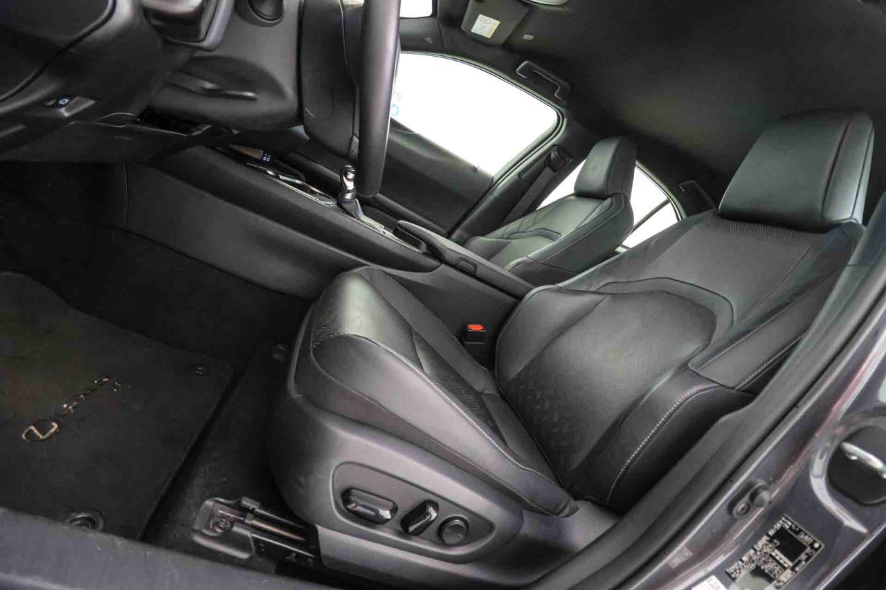 Lexus UX 2.0 250h Business - Foto 28