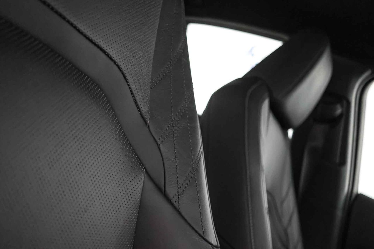 Lexus UX 2.0 250h Business - Foto 47