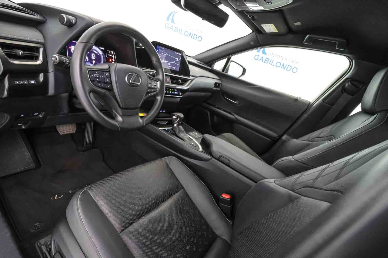Lexus UX 2.0 250h Business - Foto 27