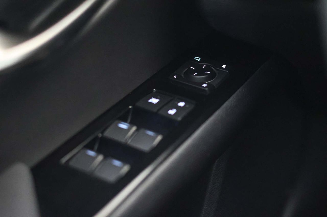 Lexus UX 2.0 250h Business - Foto 30