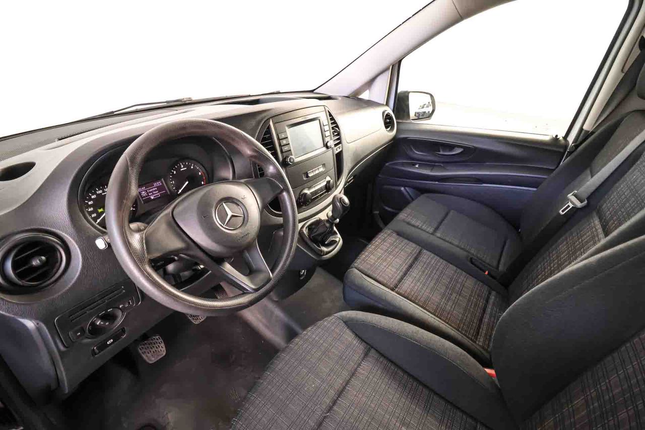 Mercedes Vito 114CDI TD Furgon Select Compacta - Foto 29