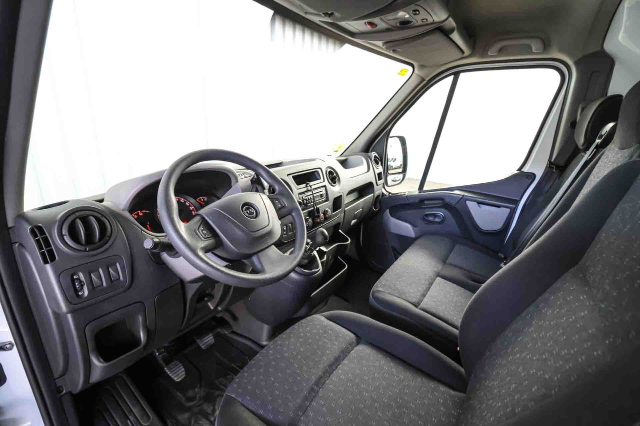 Opel Movano F 3500 L3H3 CDTI 150 **Rampa de carga** - Foto 30