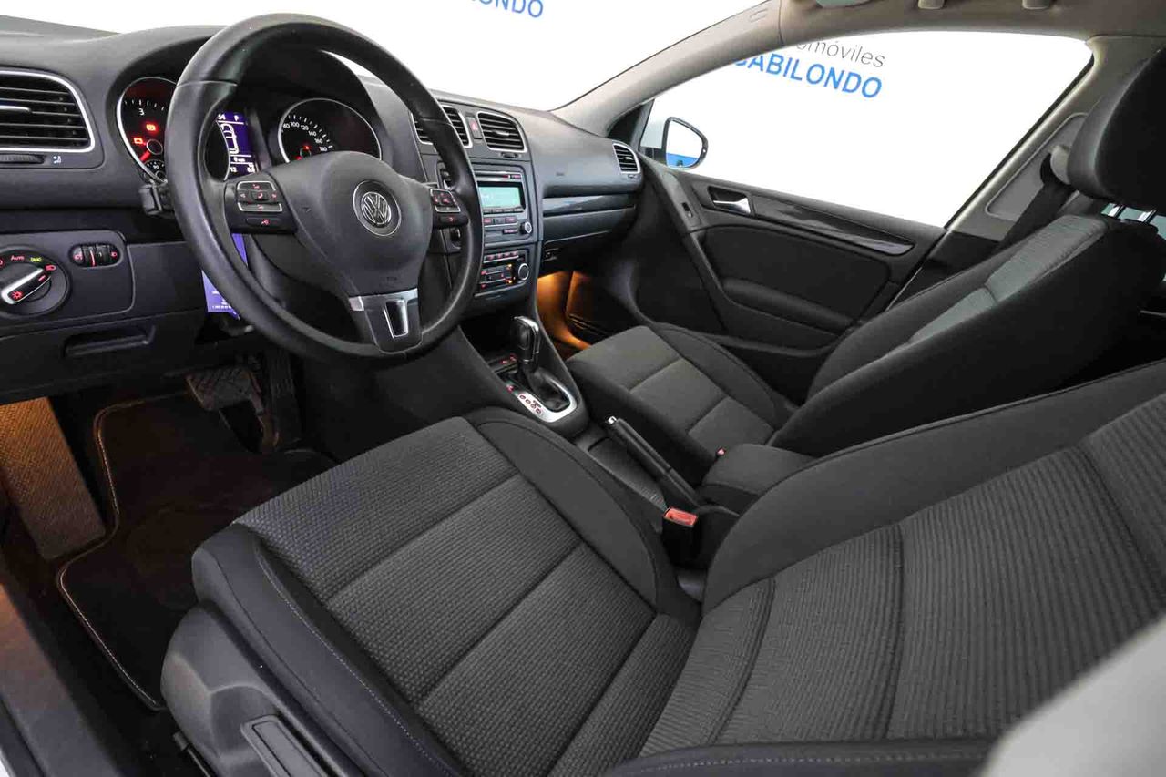 Volkswagen Golf 1.6 TDI 105 DSG Advance BMotion Tech - Foto 26