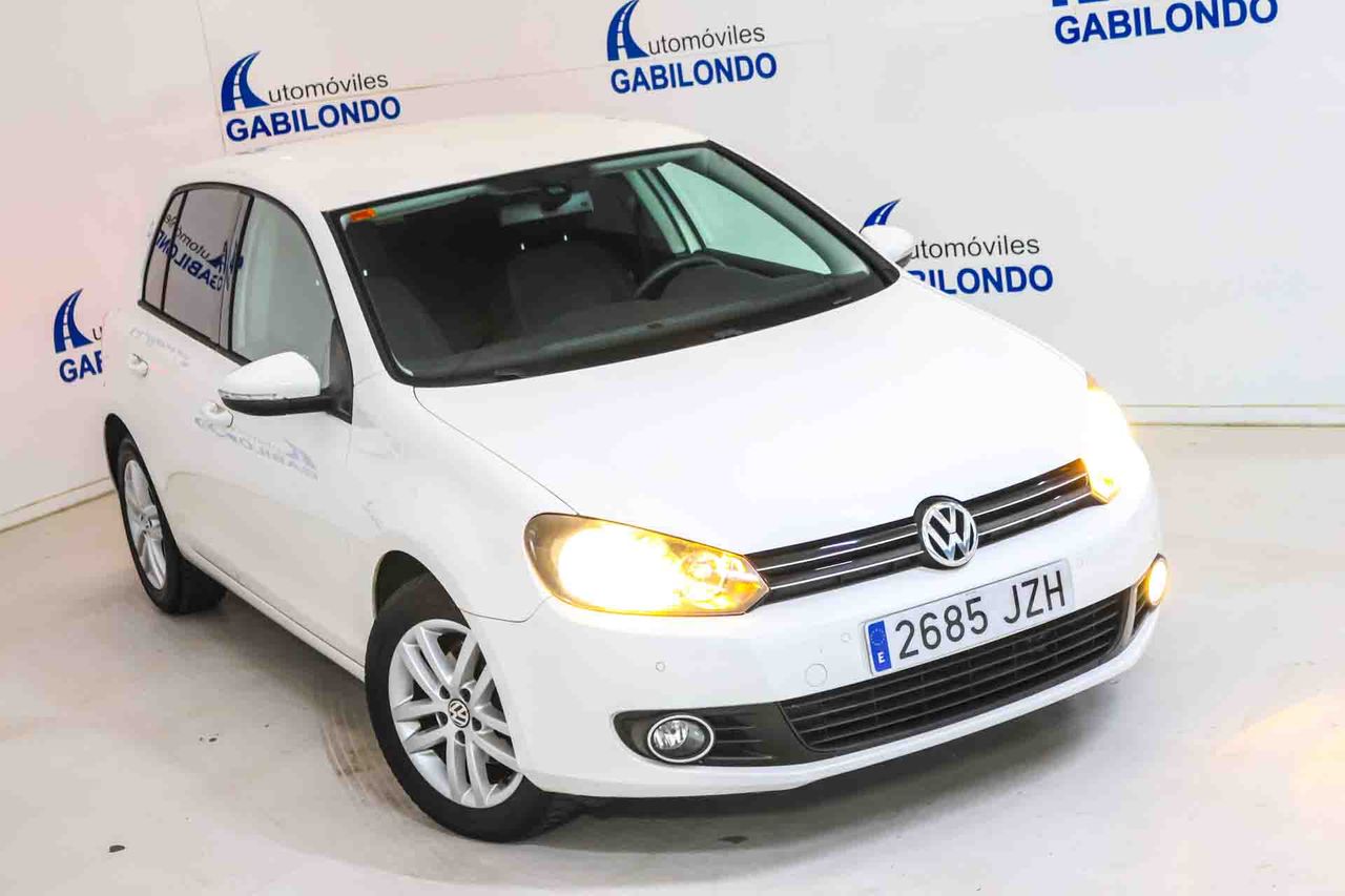 Volkswagen Golf 1.6 TDI 105 DSG Advance BMotion Tech - Foto 13