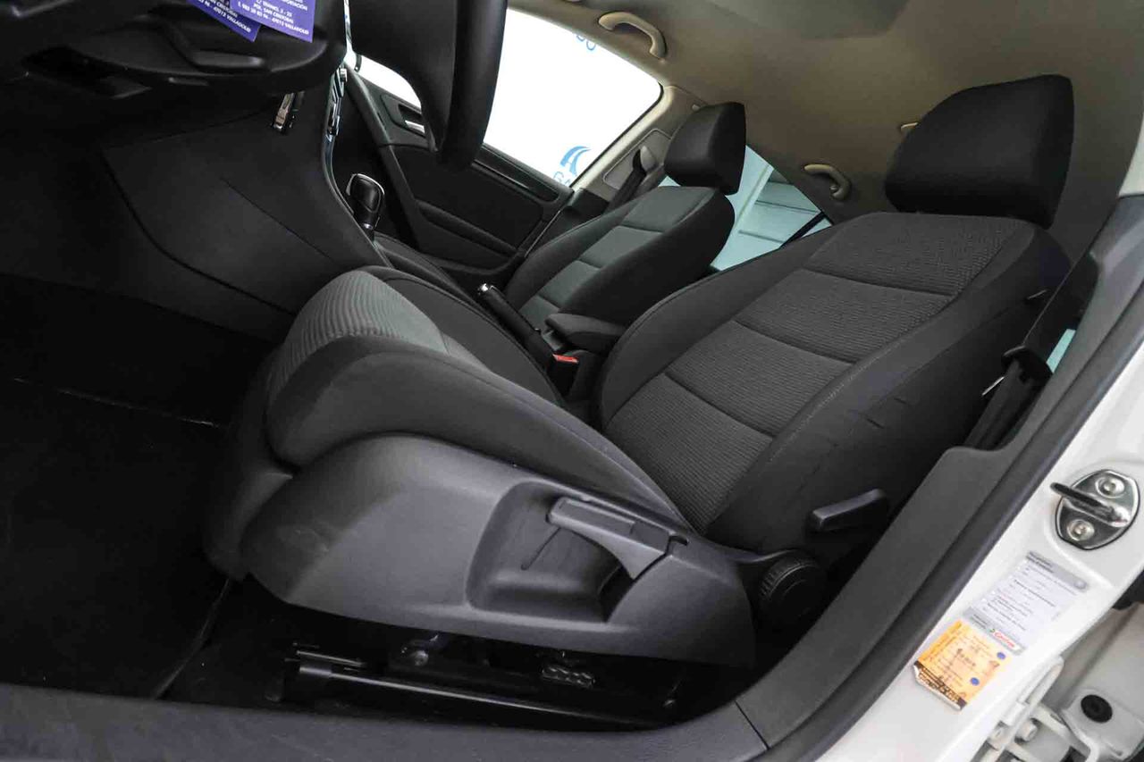Volkswagen Golf 1.6 TDI 105 DSG Advance BMotion Tech - Foto 27