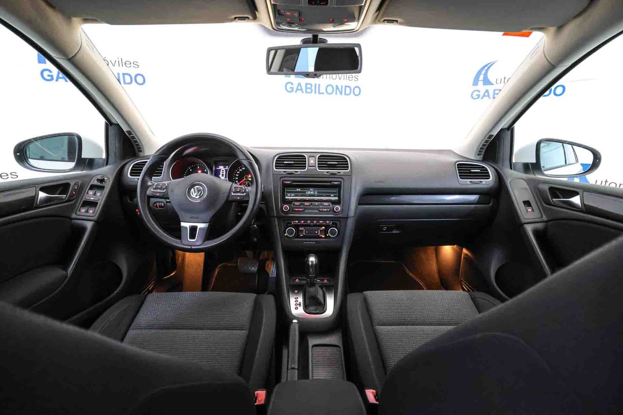 Volkswagen Golf 1.6 TDI 105 DSG Advance BMotion Tech - Foto 43