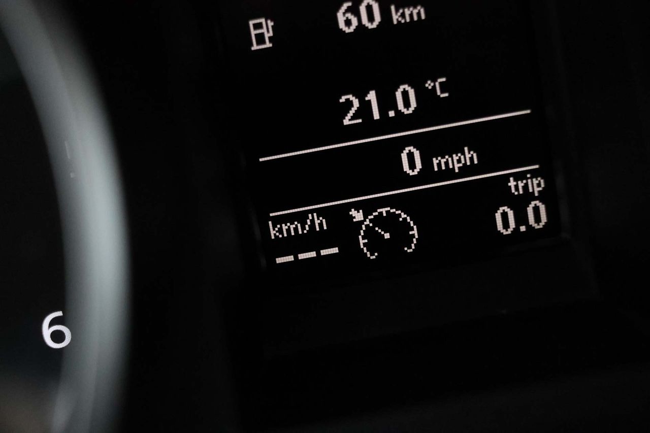 Volkswagen Golf 1.6 TDI 105 DSG Advance BMotion Tech - Foto 50