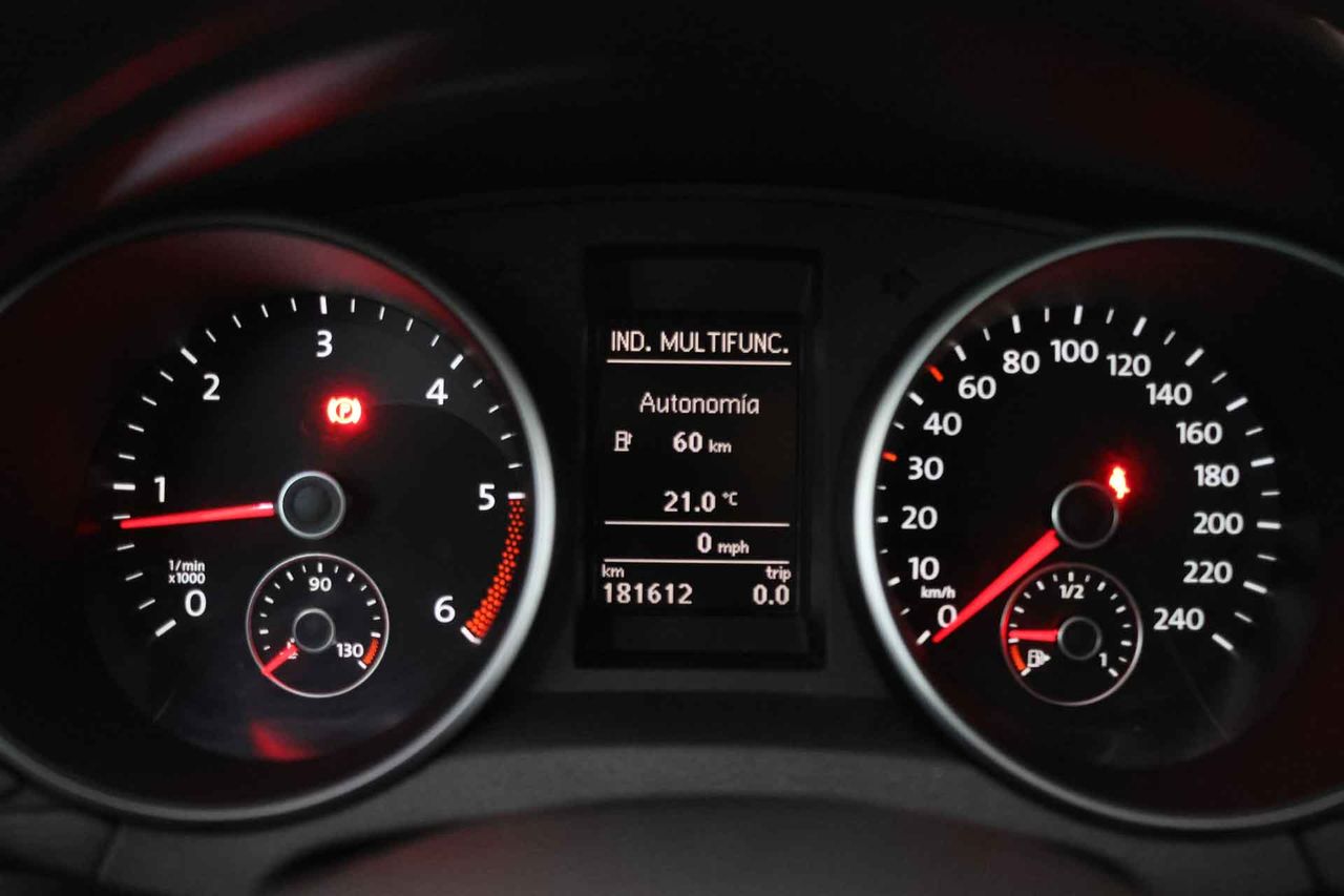 Volkswagen Golf 1.6 TDI 105 DSG Advance BMotion Tech - Foto 49