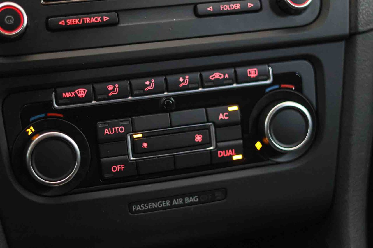 Volkswagen Golf 1.6 TDI 105 DSG Advance BMotion Tech - Foto 40