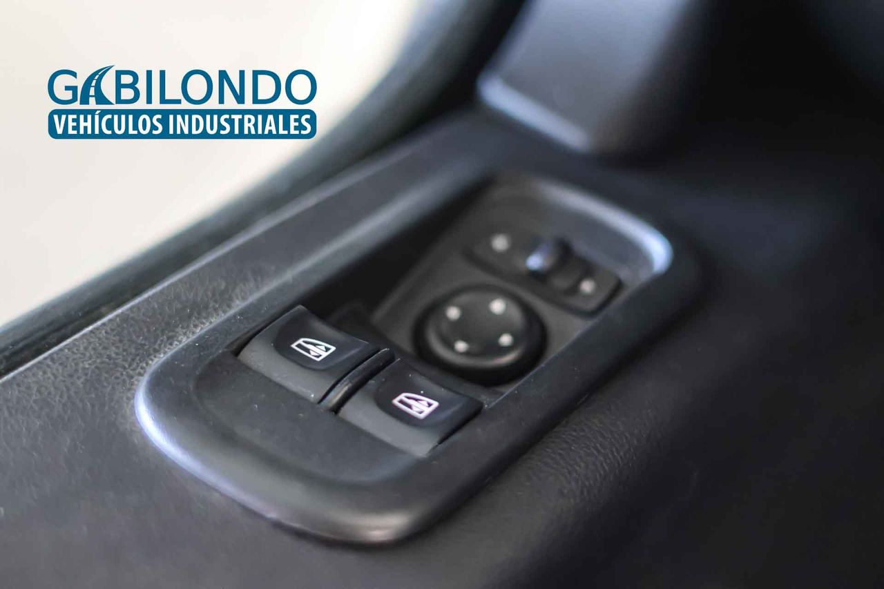 Renault Master Furgón L2H2 3300 Blue dCi 135 CV - Foto 26