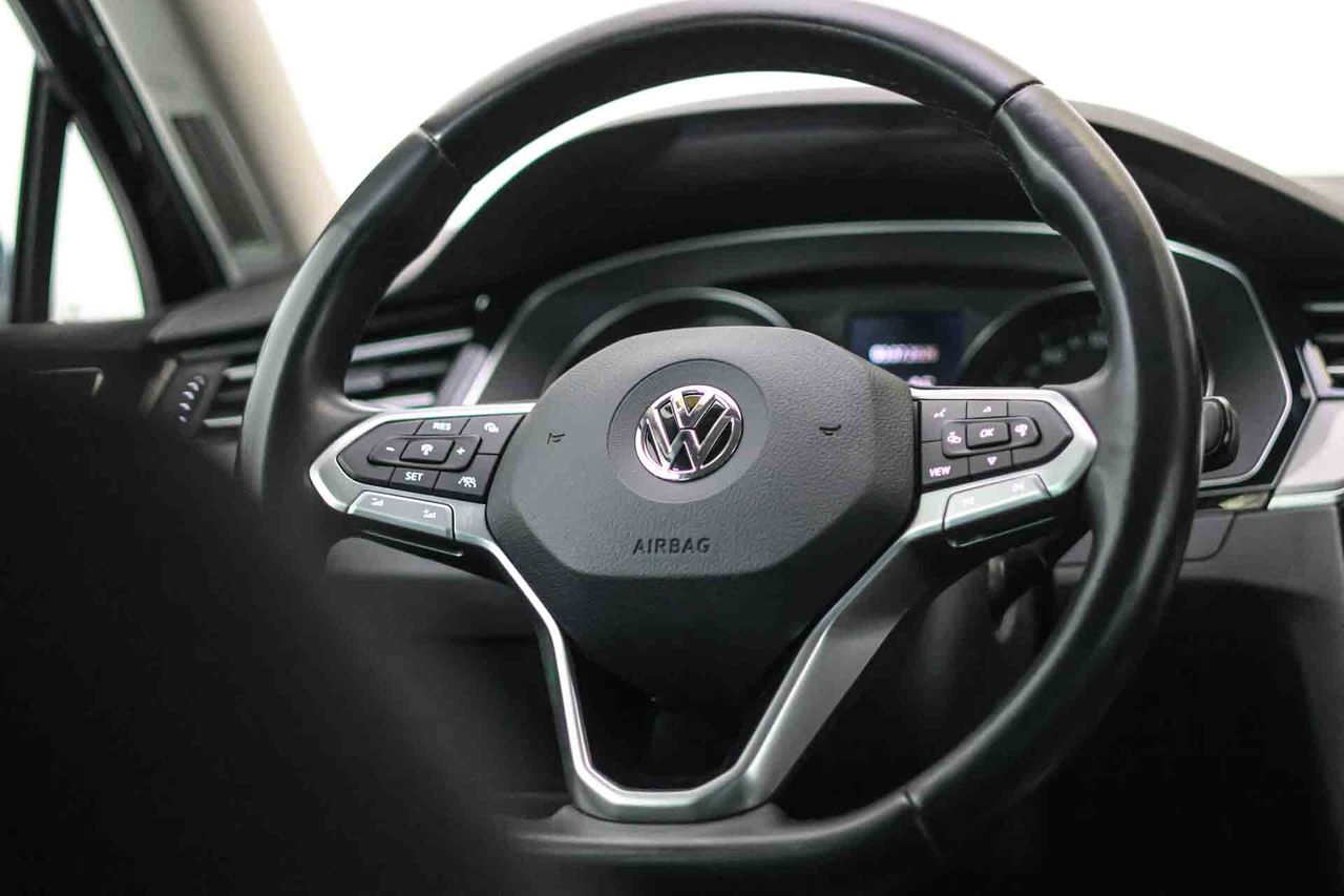 Volkswagen Passat Variant Executive 1.5 TSI 110kW DSG - Foto 34