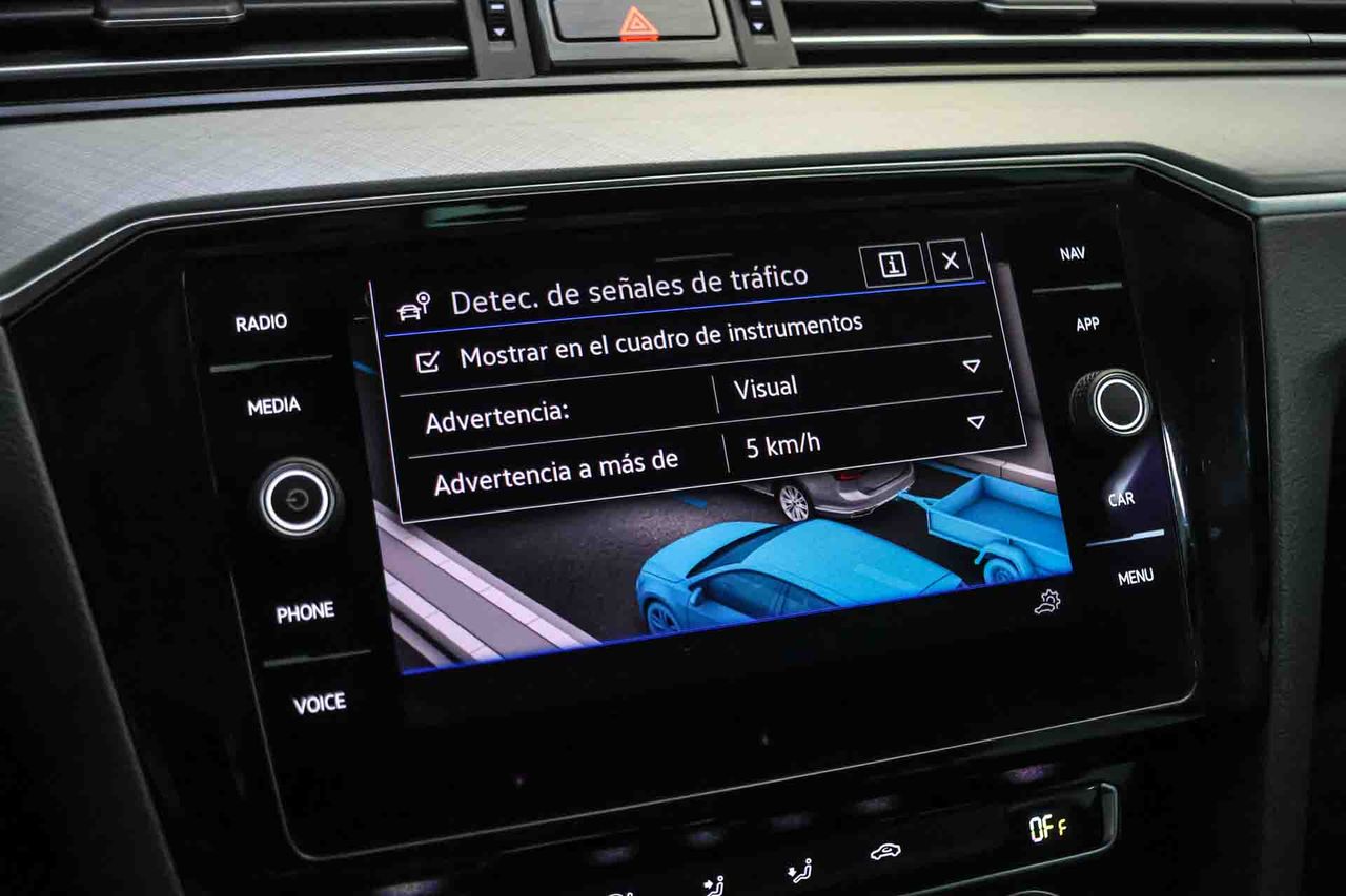 Volkswagen Passat Variant Executive 1.5 TSI 110kW DSG - Foto 63