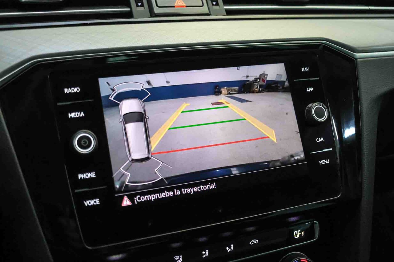 Volkswagen Passat Variant Executive 1.5 TSI 110kW DSG - Foto 57