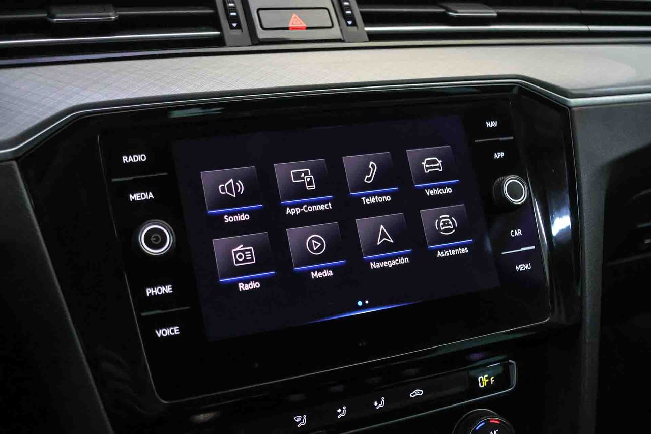Volkswagen Passat Variant Executive 1.5 TSI 110kW DSG - Foto 52
