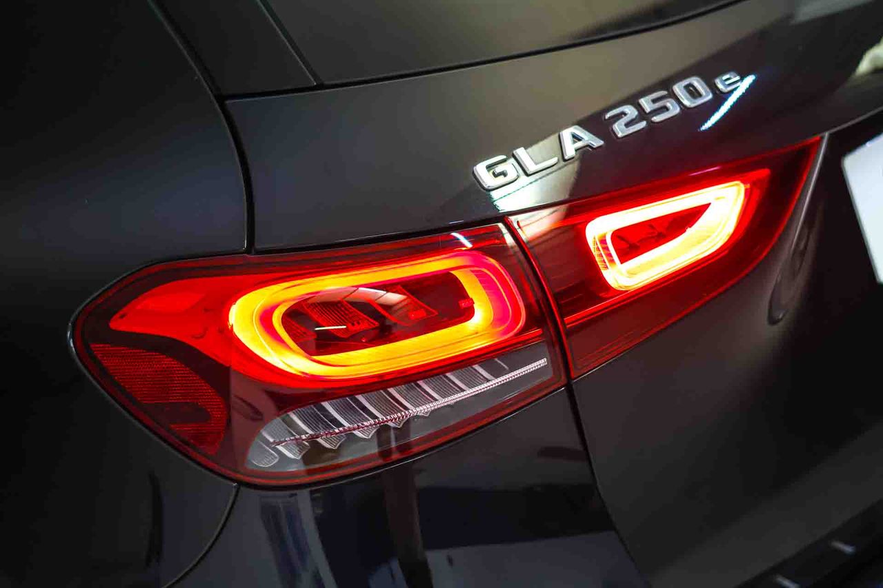 Mercedes GLA GLA 250 e - Foto 21