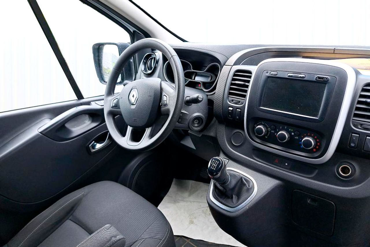 Renault Trafic Furgón L1H1 2900 2.0 Blue dCi - Foto 3