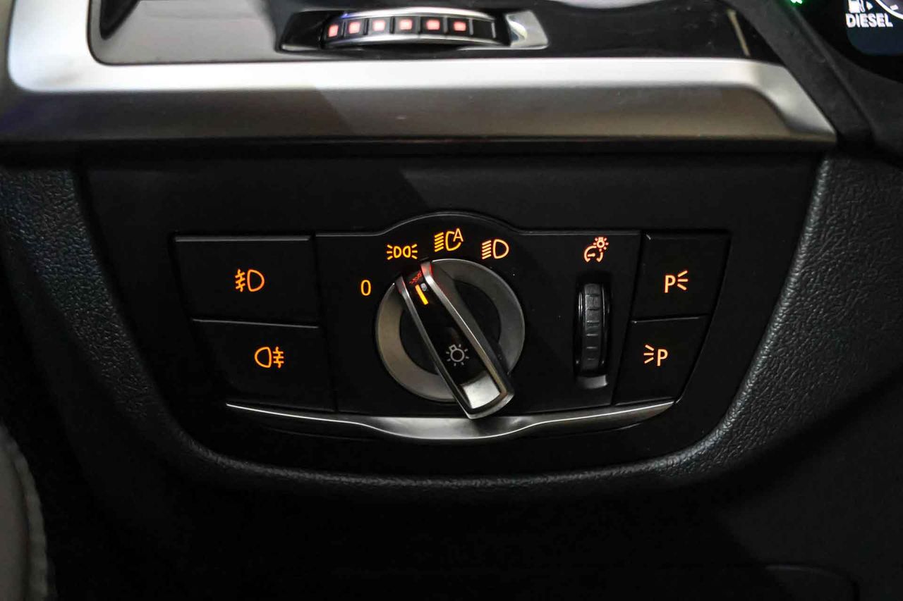 BMW X3 xDrive20d - Foto 33