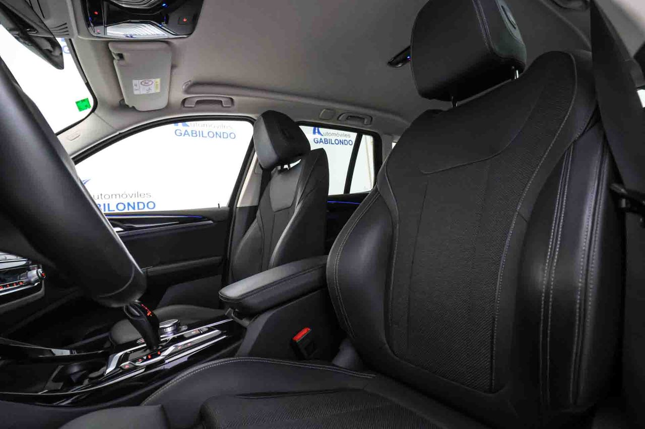BMW X3 xDrive20d - Foto 29