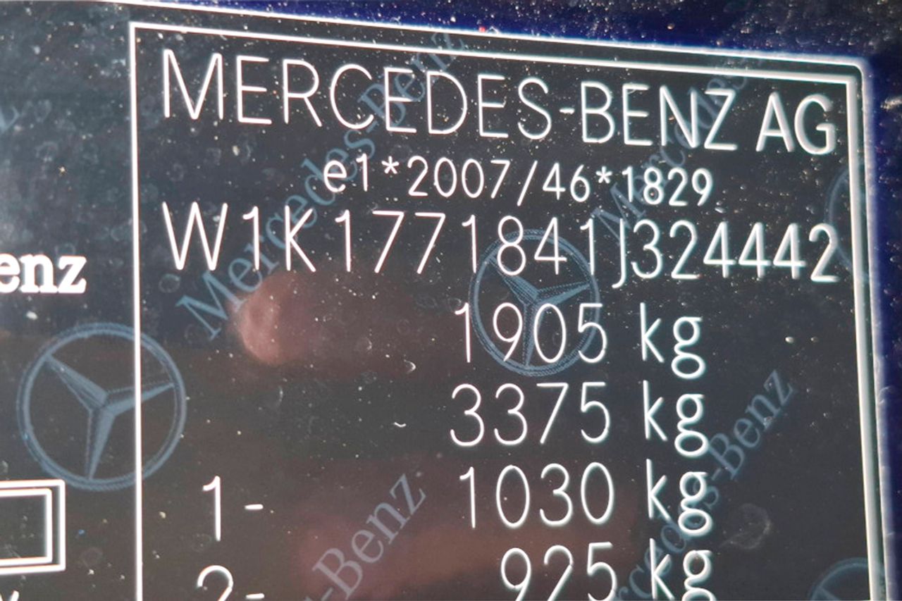 Mercedes Clase A Sedán A 180 - Foto 6