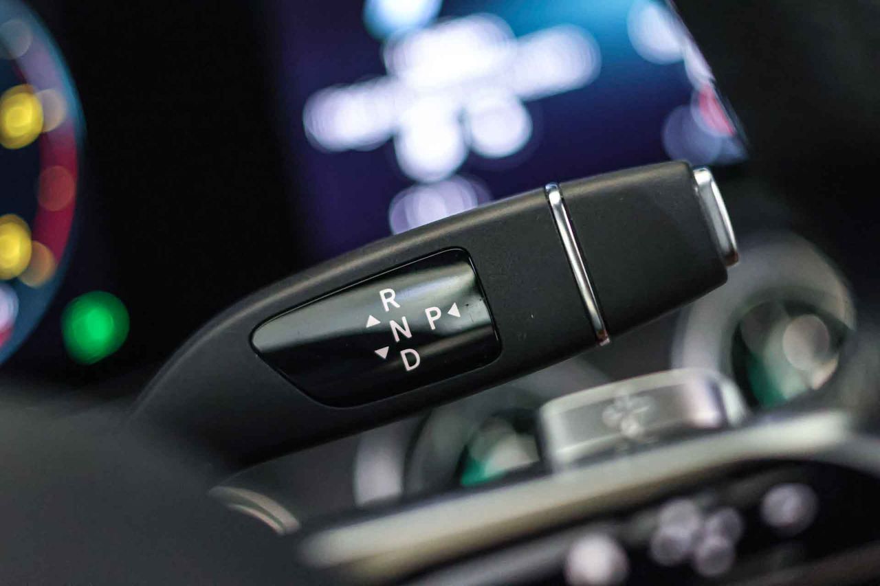 Mercedes Clase E E 220 d Coupé AMG Line **Techo solar** - Foto 45