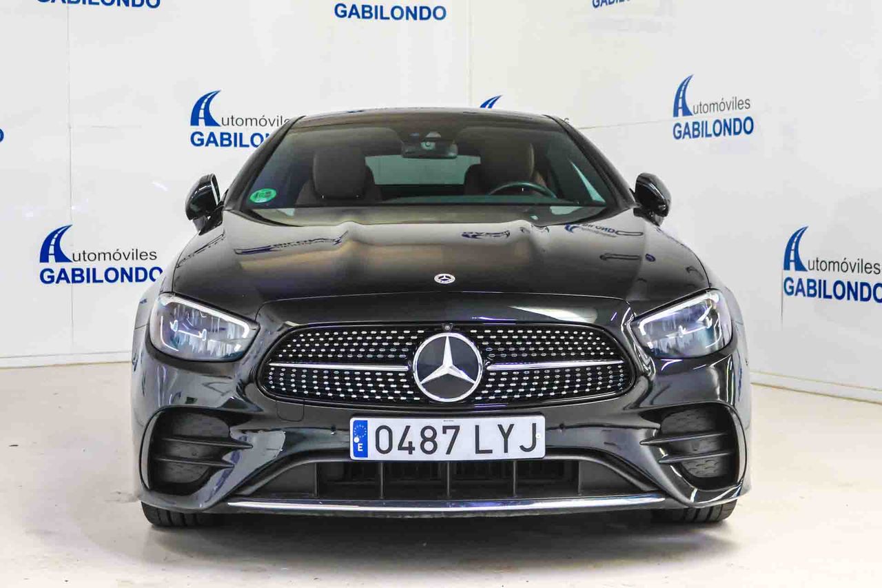Mercedes Clase E E 220 d Coupé AMG Line **Techo solar** - Foto 3