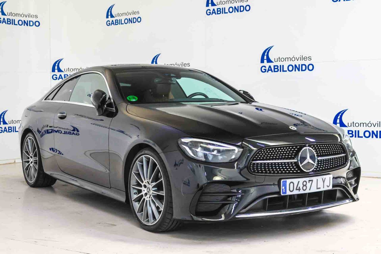 Mercedes Clase E E 220 d Coupé AMG Line **Techo solar** - Foto 4