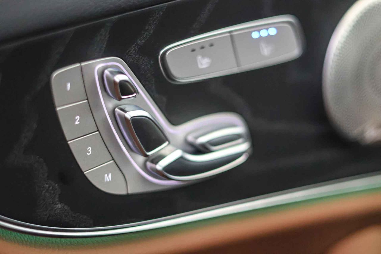 Mercedes Clase E E 220 d Coupé AMG Line **Techo solar** - Foto 34