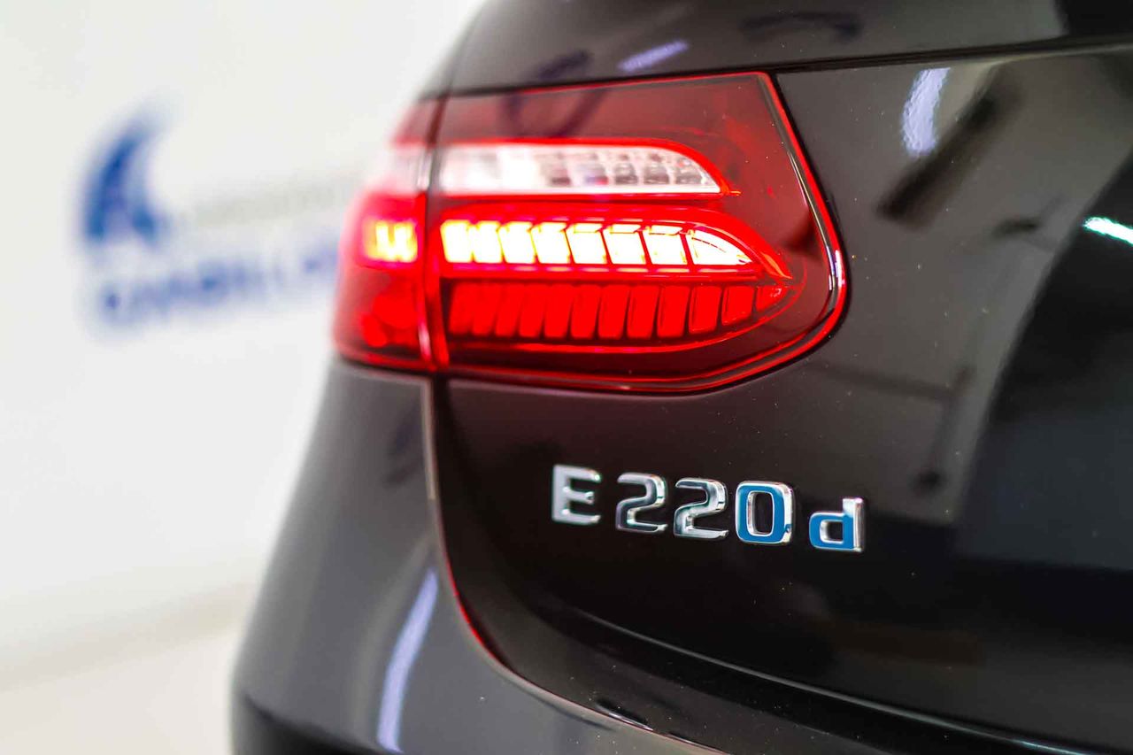 Mercedes Clase E E 220 d Coupé AMG Line **Techo solar** - Foto 12