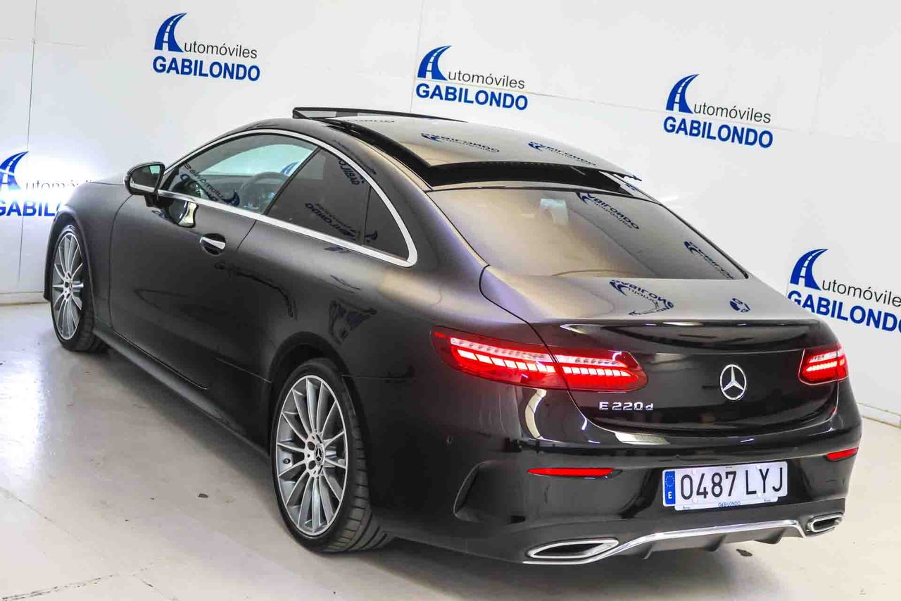 Mercedes Clase E E 220 d Coupé AMG Line **Techo solar** - Foto 14