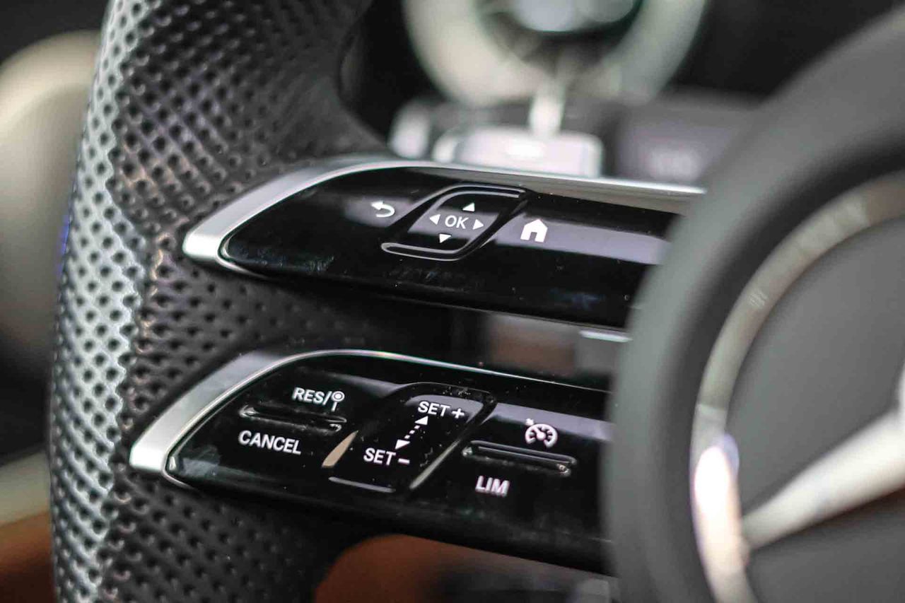 Mercedes Clase E E 220 d Coupé AMG Line **Techo solar** - Foto 42