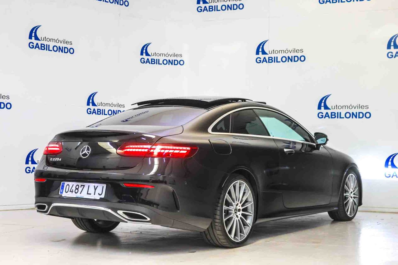 Mercedes Clase E E 220 d Coupé AMG Line **Techo solar** - Foto 11