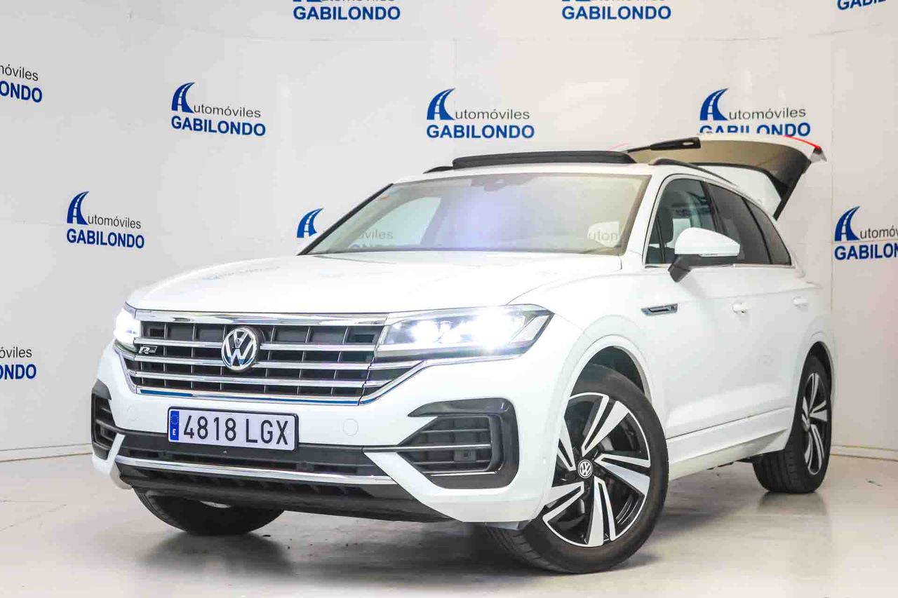 Volkswagen Touareg R-Line 3.0 TDI 170kW (231CV) Tip 4Motion **Techo panorámico** - Foto 16