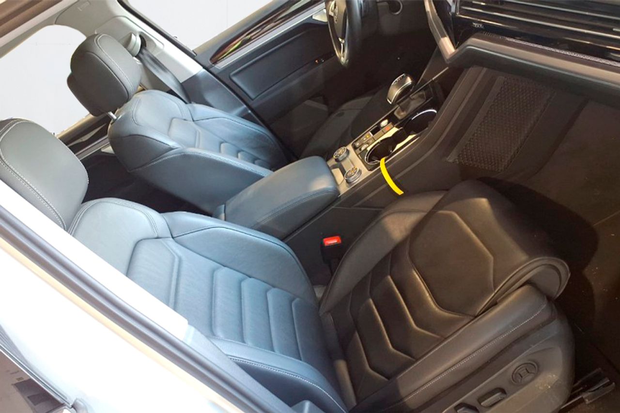 Volkswagen Touareg R-Line 3.0 TDI 170kW (231CV) Tip 4Motion **Techo panorámico** - Foto 7