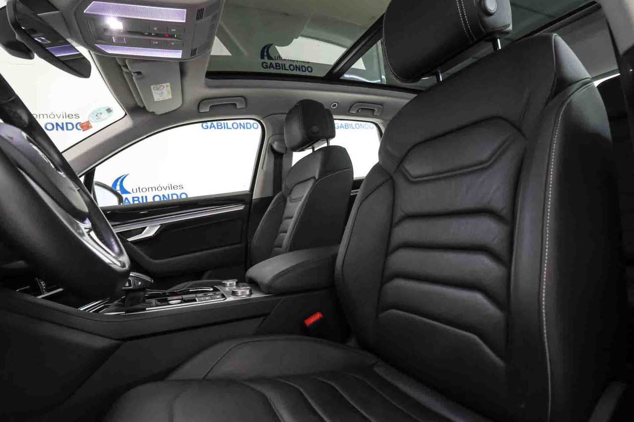 Volkswagen Touareg R-Line 3.0 TDI 170kW (231CV) Tip 4Motion **Techo panorámico** - Foto 27