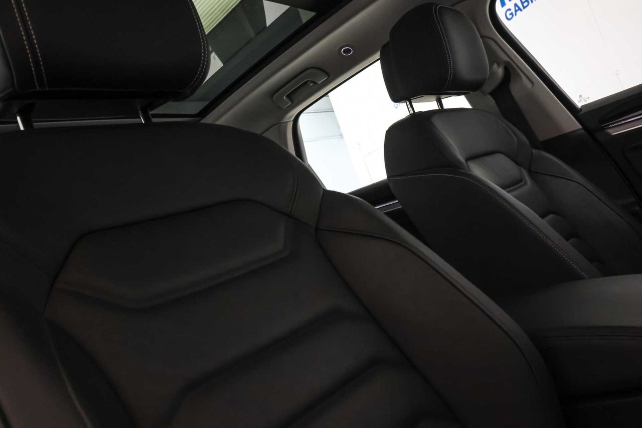 Volkswagen Touareg R-Line 3.0 TDI 170kW (231CV) Tip 4Motion **Techo panorámico** - Foto 50