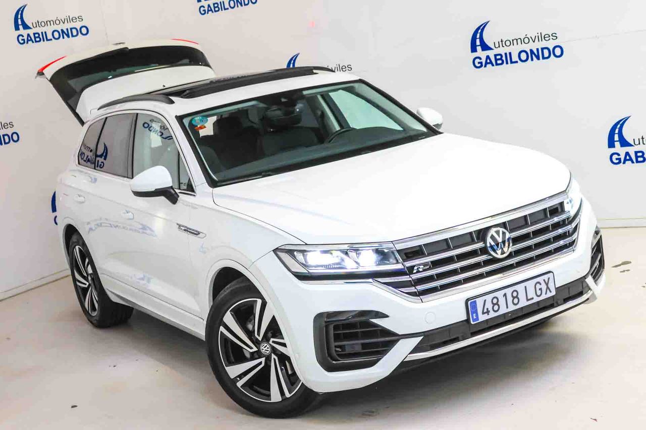 Volkswagen Touareg R-Line 3.0 TDI 170kW (231CV) Tip 4Motion **Techo panorámico** - Foto 19