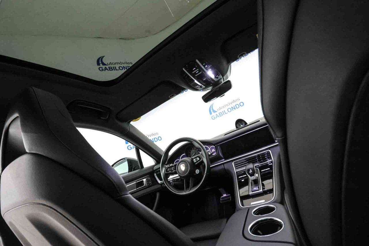 Porsche Panamera 4 E-Hybrid Platinum Edition **Techo panorámico** - Foto 36