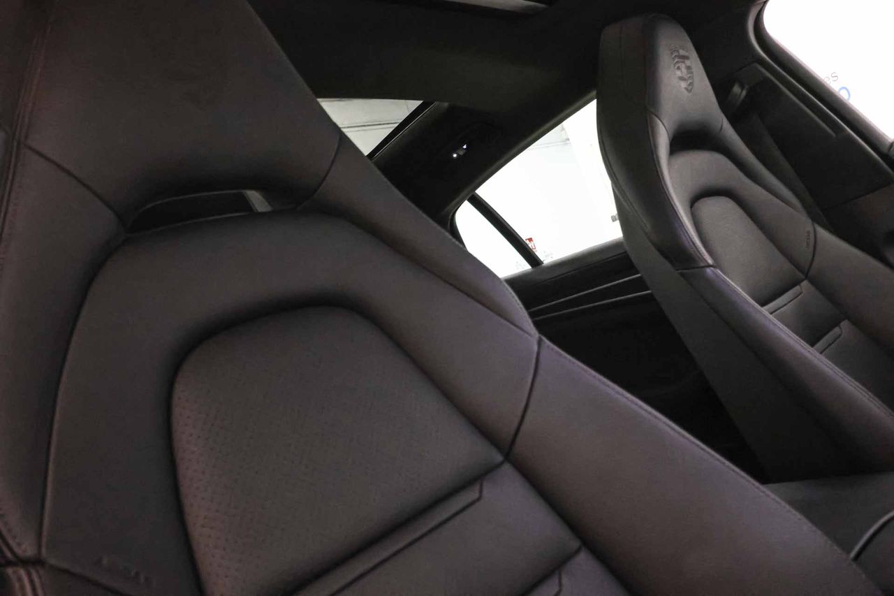 Porsche Panamera 4 E-Hybrid Platinum Edition **Techo panorámico** - Foto 56